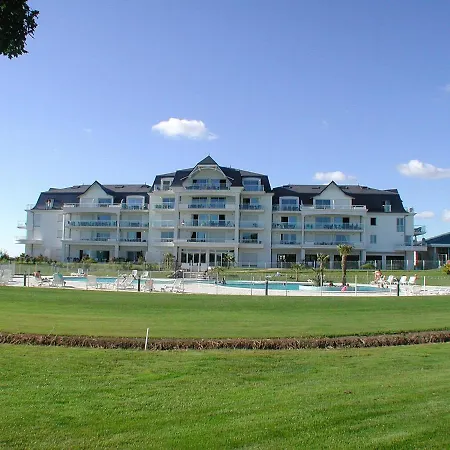 Charming With Dishwasher Located At A Golf Course LʼAiguillon-sur-Vie